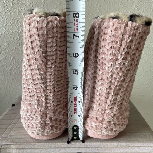 NIB BearPaw Pink Josephine Slipper Booties Size S - Picture 6 of 9
